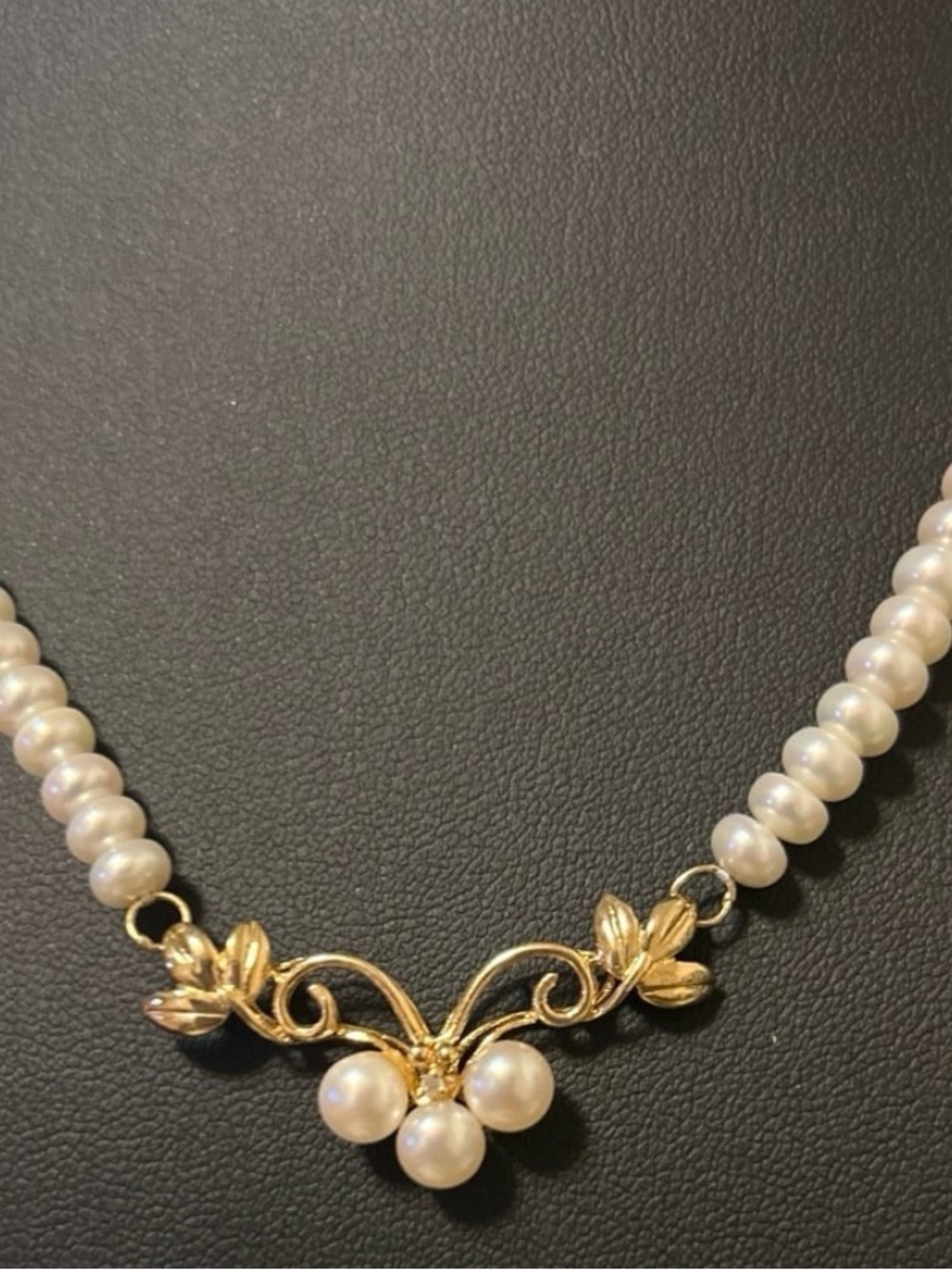 14K 585 yellow Gold Pearls beaded Cluster pearl pendant not scrap 18”